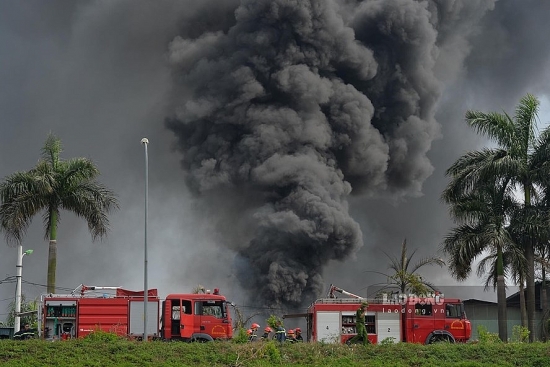 Cháy kho hóa chất ở Long Biên: Nguyên nhân do chập điện