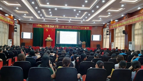 Huyện Phú Xuyên: Nói chuyện chuyên đề “Nghệ thuật giữ lửa hạnh phúc gia đình”