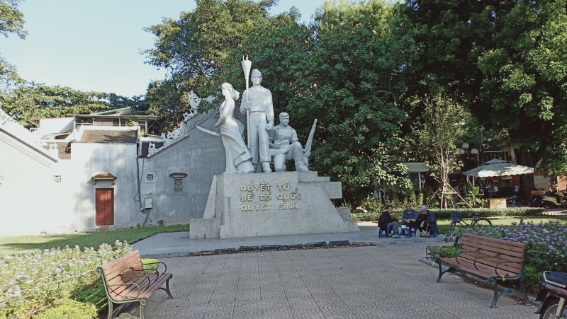 Tượng đài ở Hà Nội: Nhắc về lịch sử oai hùng của dân tộc