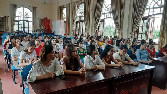 Công đoàn trường Mầm non thị trấn Phú Xuyên tổ chức Hội nghị cán bộ công chức viên chức
