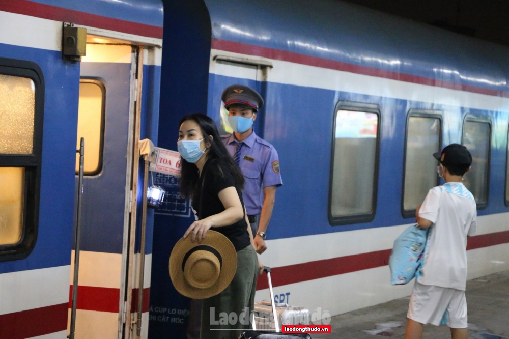 Từ 13/10:  Ngành Đường sắt tổ chức chạy tàu khách tuyến Bắc – Nam, Hà Nội – Hải Phòng