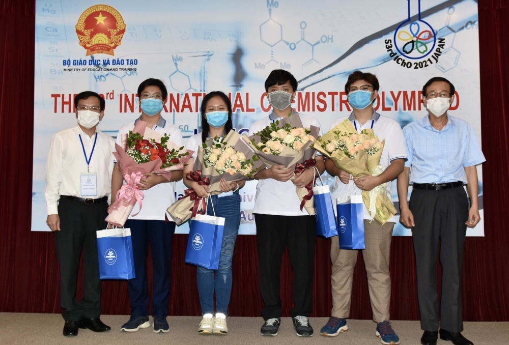 Học sinh Việt Nam giành 3 Huy chương Vàng tại Olympic Hóa học quốc tế