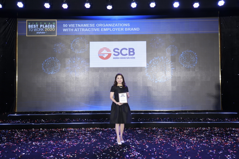 SCB lọt top 10 ngân hàng Việt có môi trường làm việc tốt nhất