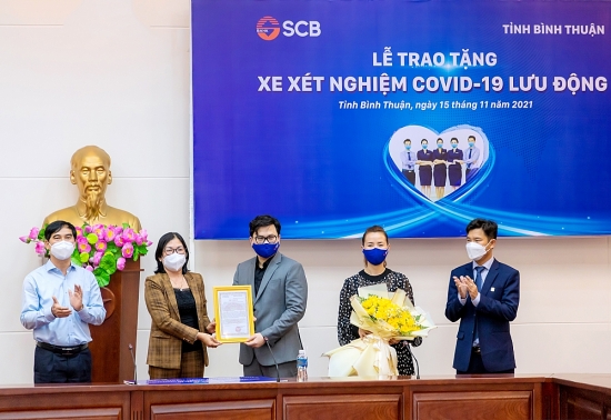 SCB tặng Bình Thuận xe xét nghiệm lưu động