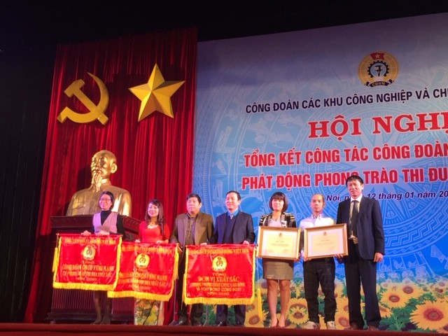 Công đoàn các KCN – CX Hà Nội nhận Cờ thi đua xuất sắc của Tổng LĐLĐ Việt Nam