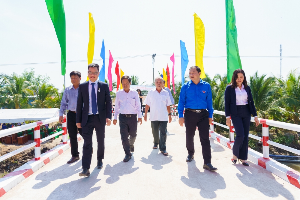 Masterise Group khánh thành câu cầu đầu tiên thuộc chương trình “Build a Better Future” tại tỉnh Đồng Tháp