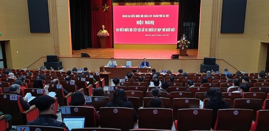 Đại biểu Quốc hội thành phố Hà Nội tiếp xúc cử tri quận Đống Đa