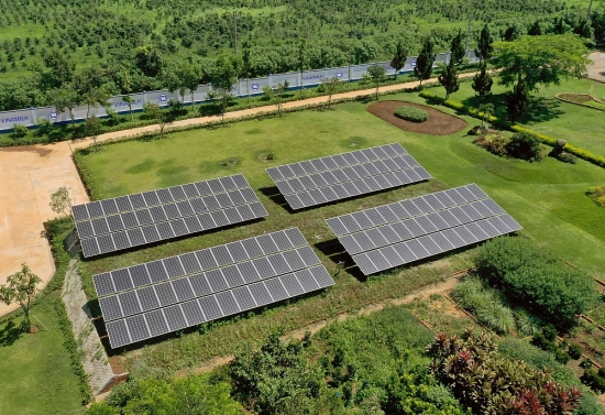 Năng lượng mặt trời được triển khai trên toàn bộ hệ thống các trang trại của Vinamilk