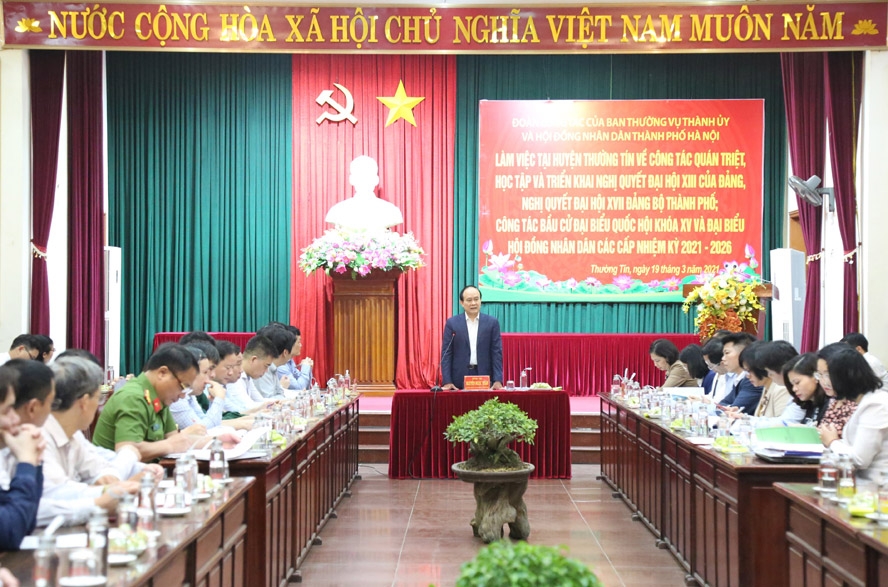Chủ tịch Hội đồng nhân dân Thành phố kiểm tra việc triển khai nghị quyết của Đảng và công tác bầu cử tại huyện Thường Tín