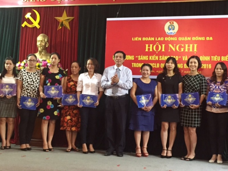 bieu duong 40 ca nhan dat danh hieu sang kien sang tao