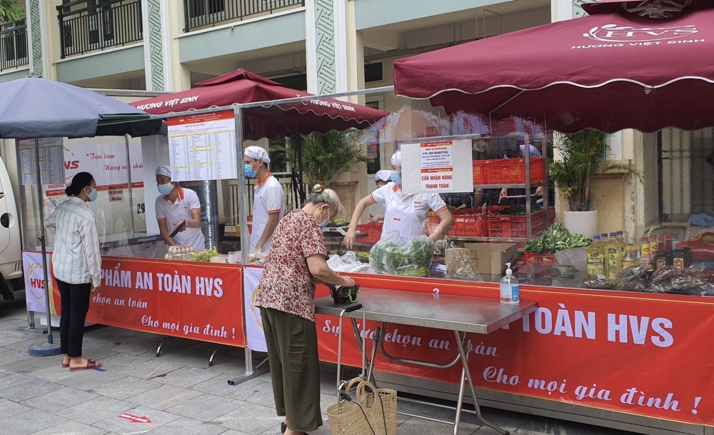 Quận Hoàn Kiếm triển khai điểm bán hàng lưu động đầu tiên tại phường Hàng Gai