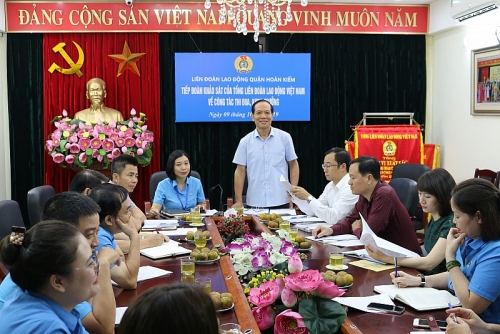 Liên đoàn lao động quận Hoàn Kiếm đóng góp ý kiến về công tác thi đua, khen thưởng