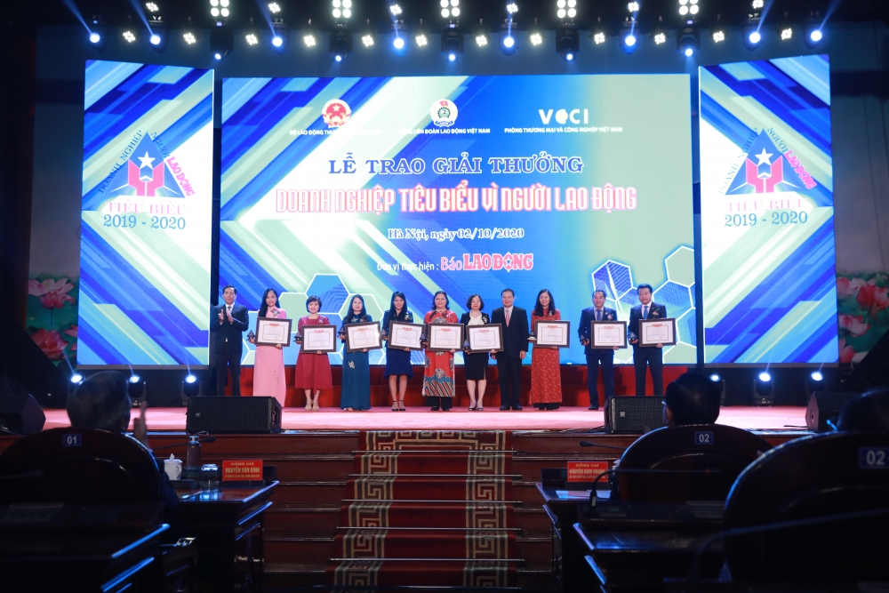 Nestlé Việt Nam lần thứ 2 được vinh danh « Doanh nghiệp tiêu biểu vì người lao động »