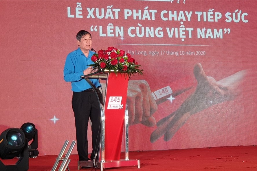 Chạy tiếp sức “Lên cùng Việt Nam” gây quỹ hỗ trợ người lao động ảnh hưởng dịch Covid -19