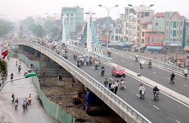 Hà Nội xây dựng cầu vượt cho người đi bộ qua đường Nguyễn Trãi