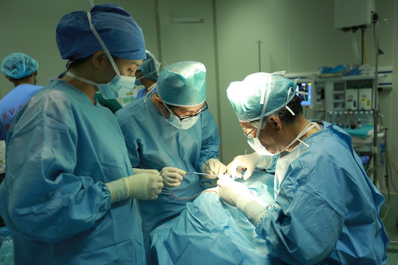 30 bệnh nhân được phẫu thuật chỉnh hình miễn phí
