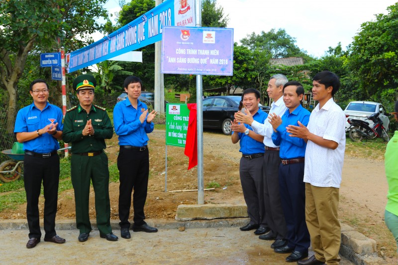 Khánh thành công trình thanh niên “Ánh sáng đường quê” tại tỉnh Quảng Trị