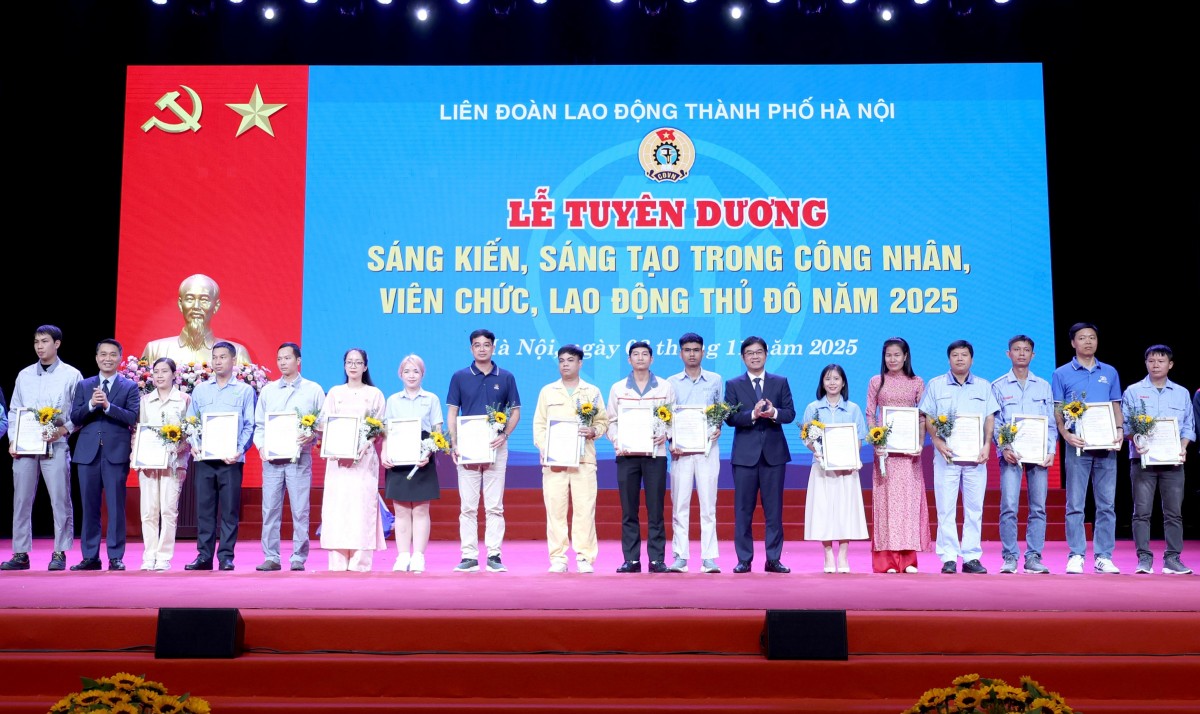 Tuyên dương 100 "Sáng kiến, sáng tạo trong công nhân, viên chức, lao động Thủ đô" năm 2025