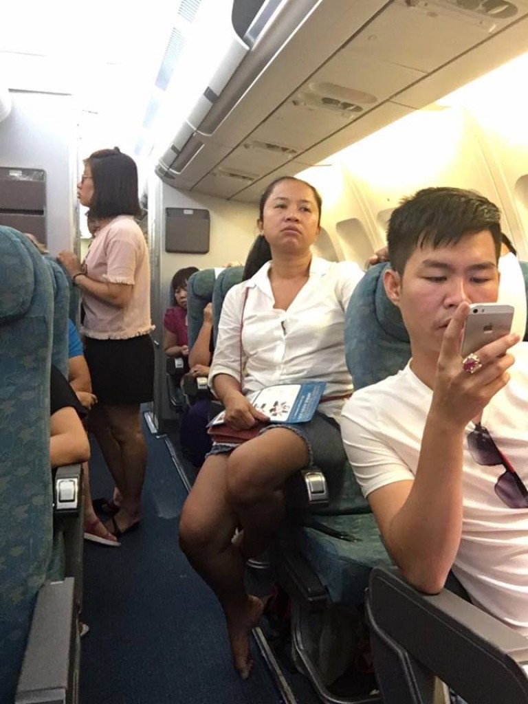 Vietnam Airlines bị “tố” bỏ rơi hành khách